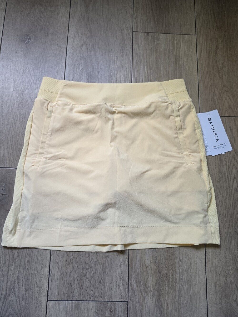 NWT ATHLETA BROOKLY SKORT 16" SIZE 8